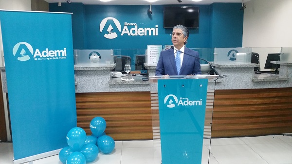 Presidente Ejecutivo de Banco Ademi, Guillermo Rondón.