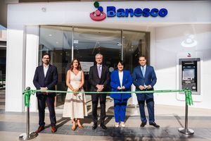 Banesco inaugura moderna y amplia sucursal en Plaza Paseo 27