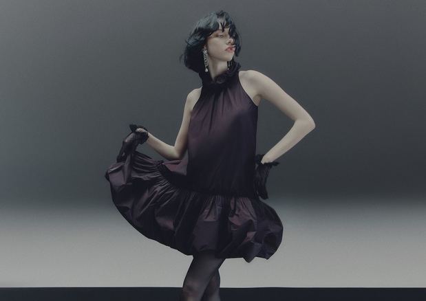 H&M Studio lanza colección Holiday 2025 con estilo New Romantic.