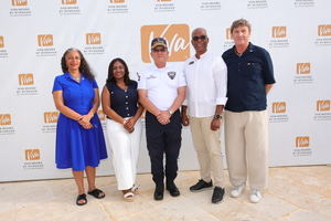 Patricia Hiraldo, Francisca Luzón, General Minoru Matsunaga, Cirilo Ávila y Marcus Bohm.