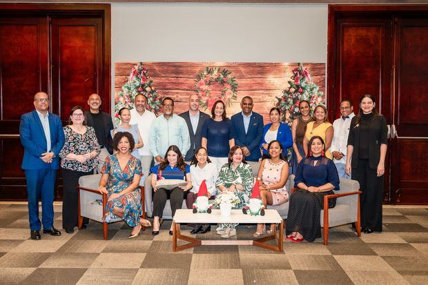 Periodistas que participaron en el almuerzo especial ofrecido por el hotel Catalonia Santo Domingo
