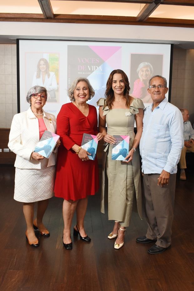 Maritza Arbaje, Nelly Licairac de Romero, Mirna Santiago e Isael Pérez