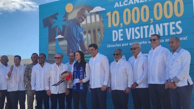 Momento en que el ministro de turismo, David Collado