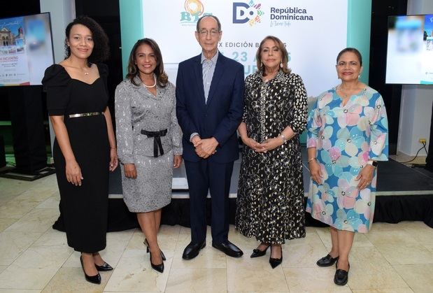 Adis Osuna, Zoila Fernández, Luis Felipe Aquino, Luisa de Aquino y Kirsis de los Santos.