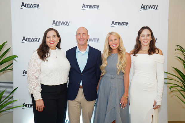 Sarah Argomaniz, Scott Scheidmantel, Kelli Templeton & Yolanda Linares.