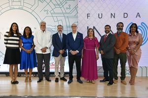 La Fundación Innovati reconoce 10 personalidades por sus aportes positivos al país