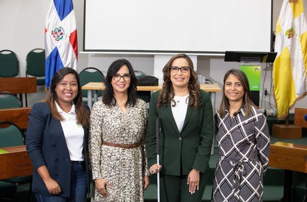 Yasmín Dishmey, Josefina Navarro, Francina Hungría, Kirssys Abreu