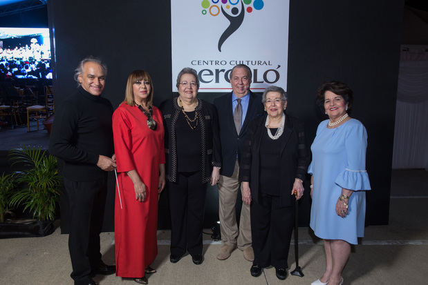 José Antonio Molina, Julia Castillo, Noris Perelló, Eduardo Selmán, Daisy Perelló y Gloria Mejía de Selman.