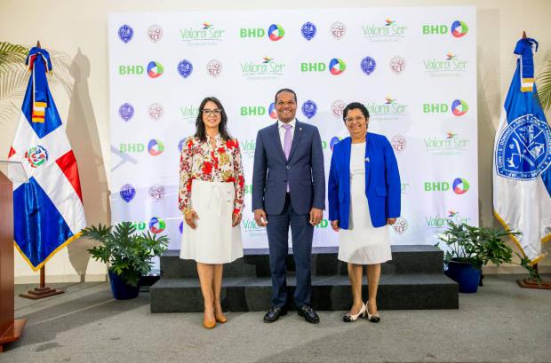 El Banco BHD y la UASD realizan diplomado en neuroética Valora Ser 