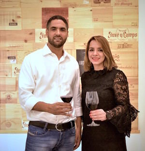 Manuel González Cuesta realiza cata privada con vinos Californianos premiados