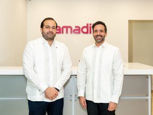 Farmacia Carol y Amadita unen esfuerzos para ofrecer una experiencia integral a sus usuarios