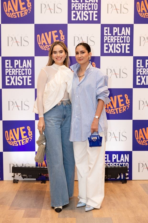 Mónika Leschhörn y Helen Blandino.