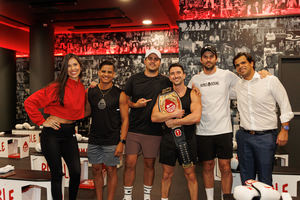 Marianne Chapellin, Alex Calderón, Brandon Paniagua, Andrew Stern, Ernesto Jiménez y Christopher Paniagua.