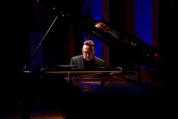 Michel Camilo, pianista y compositor dominicano.