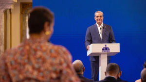 Presidente Abinader presenta en LA Semanal los logros durante su viaje a Francia, Suiza y Brasil