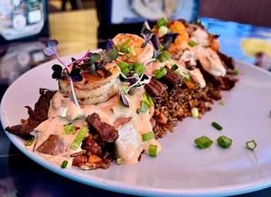 Lavoque: un espacio donde la gastronomía, el buen ambiente y el cuidado del vehículo se encuentran