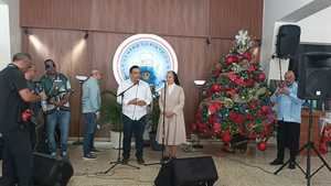 José Rubén Gonell Cosme organiza encuentro navideño en el Centro Geriátrico San Joaquín y Santa Ana