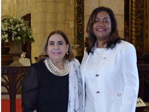 Mirna Pimentel y Amarilys Durán.