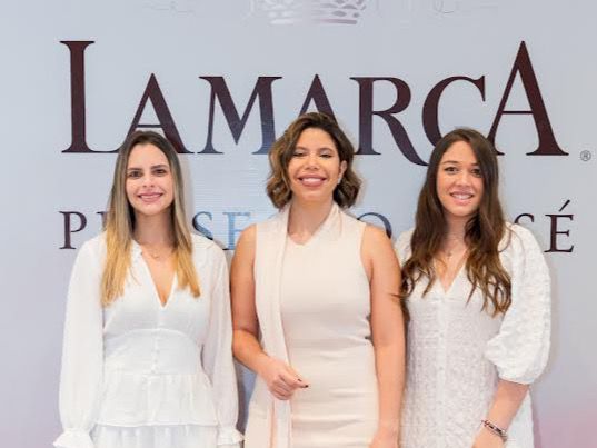 Shantal Espinal, Patricia Peña, Laura Núñez.