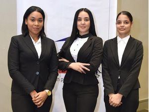 Amelia Castro, Inelma Acosta y Dashely Barreto.