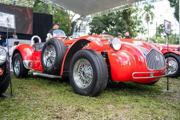 La participación de FMC incluyó charlas, exhibiciones y actividades orientadas a la cultura del automóvil clásico.