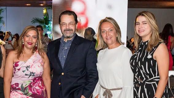  Luz Almanzar, Manuel Cochón Aranda, Edelmira Bonilla y Mariel Isa.