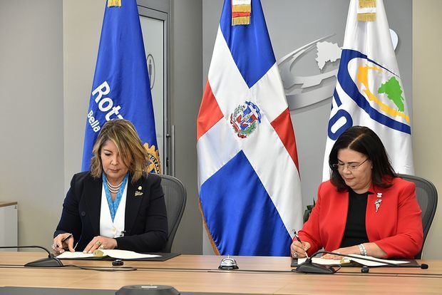 Rotary Club Santo Domingo Bella Vista e INFOTEP firman acuerdo