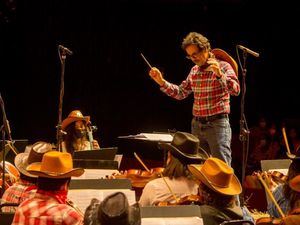 Concierto de Vaqueros en el Gran Teatro del Cibao