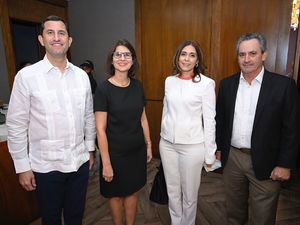 Roberto Herrera, Mercedes Ramos, Juana Barceló y William Malamud.