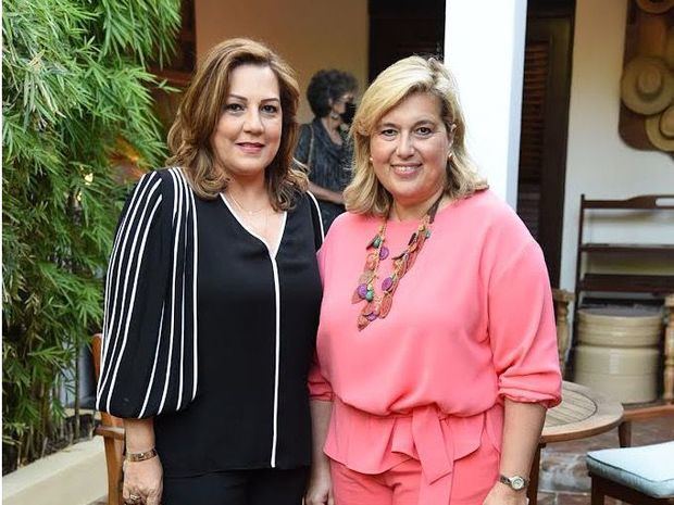 Maura de Bonetti y Wendy de Marchena.