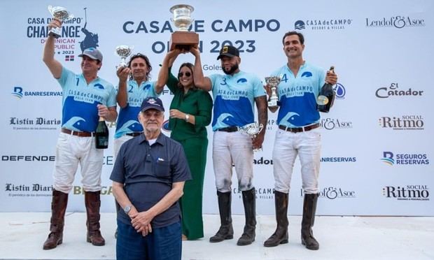 Equipo Casa de Campo ganador de la copa.