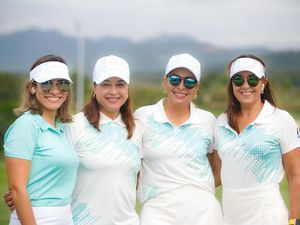 Elsa Laura Jiménez, Karina García, Yoloris Cruz y Liza Jorge.