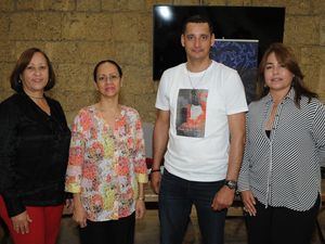 Evelin Rodríguez, Lissette Camejo, Jimmy Valdez Osaca y Liz Acevedo.