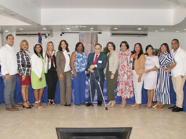 Celso Marranzini, junto a administradores de las filiales de la ADR.