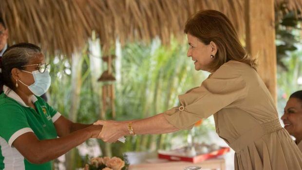 Vicepresidenta, Raquel Peña, viajará este jueves a Puerto Rico