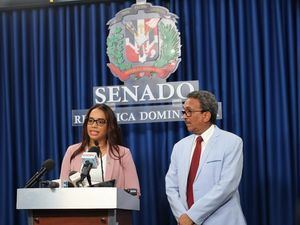 Legisladores presentan proyecto de ley que modifican las leyes sobre protección a envejecientes y de discapacidad