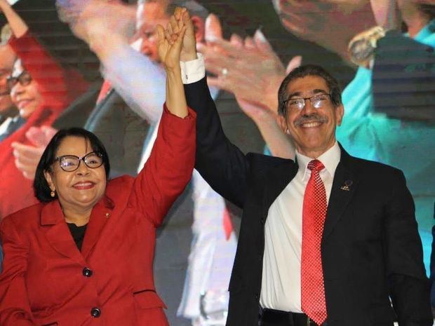 Jorge Asjana cierra campaña con proyección del 53 % para elecciones UASD