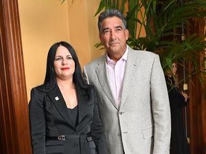 Deyanira Papaterra y Carlos Medrano.