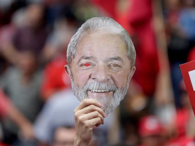 Simpatizantes del expresidente de Brasil Luiz Inácio Lula da Silva en Sao Bernardo do Campo (Brasil), en una fotografía de archivo.
