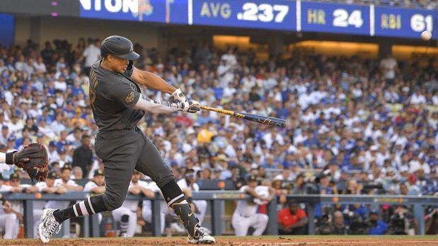 Giancarlo Stanton conectó jonrón en su bienvenida al Dodger Stadium, Byron Buxton siguió con otro cuadrangular y la Liga Americana ganó su noveno Juego de Estrellas consecutivo tras derrotar el martes 3-2 a la Liga Nacional.