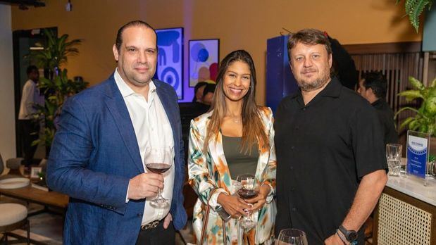 Rodolfo Borrell, Vanessa Mirena y Danny García.