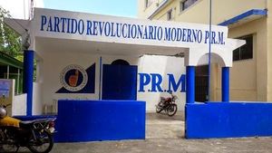 Asegura que 12 diputados del PRM votarían por reforma constitucional por dinero