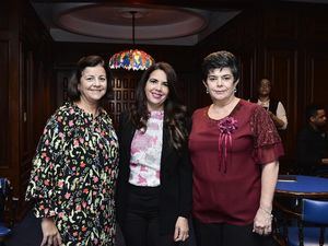 Rita Genao de Candelario, Denny Peralta y María Hernández.