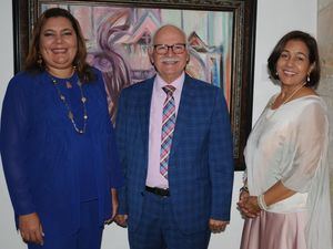 Rocio Pérez, Willy Pérez y Amalia Linares.