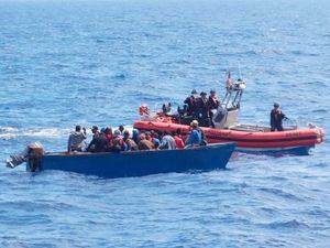 Devuelven a 20 dominicanos y un haitiano al intentar entrar a Puerto Rico