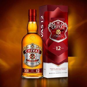 Chivas 12 presenta nueva botella