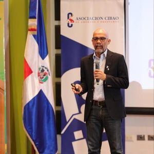 César Perelló, durante su exposición.