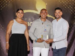 Walter Carmiol Gte General Homewood Suites by Hilton, Salvador Batista y Yenny Lovera.