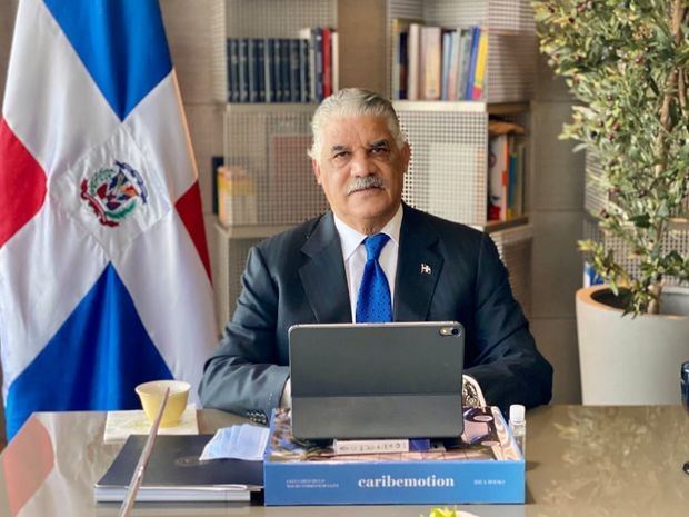 Miguel Vargas pide a Abinader proponer a Harris bloque regional para ayudar a Haití