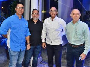 Wagner Bueno, Edwin Bueno, Hector Diaz y Carlos Armenteros.